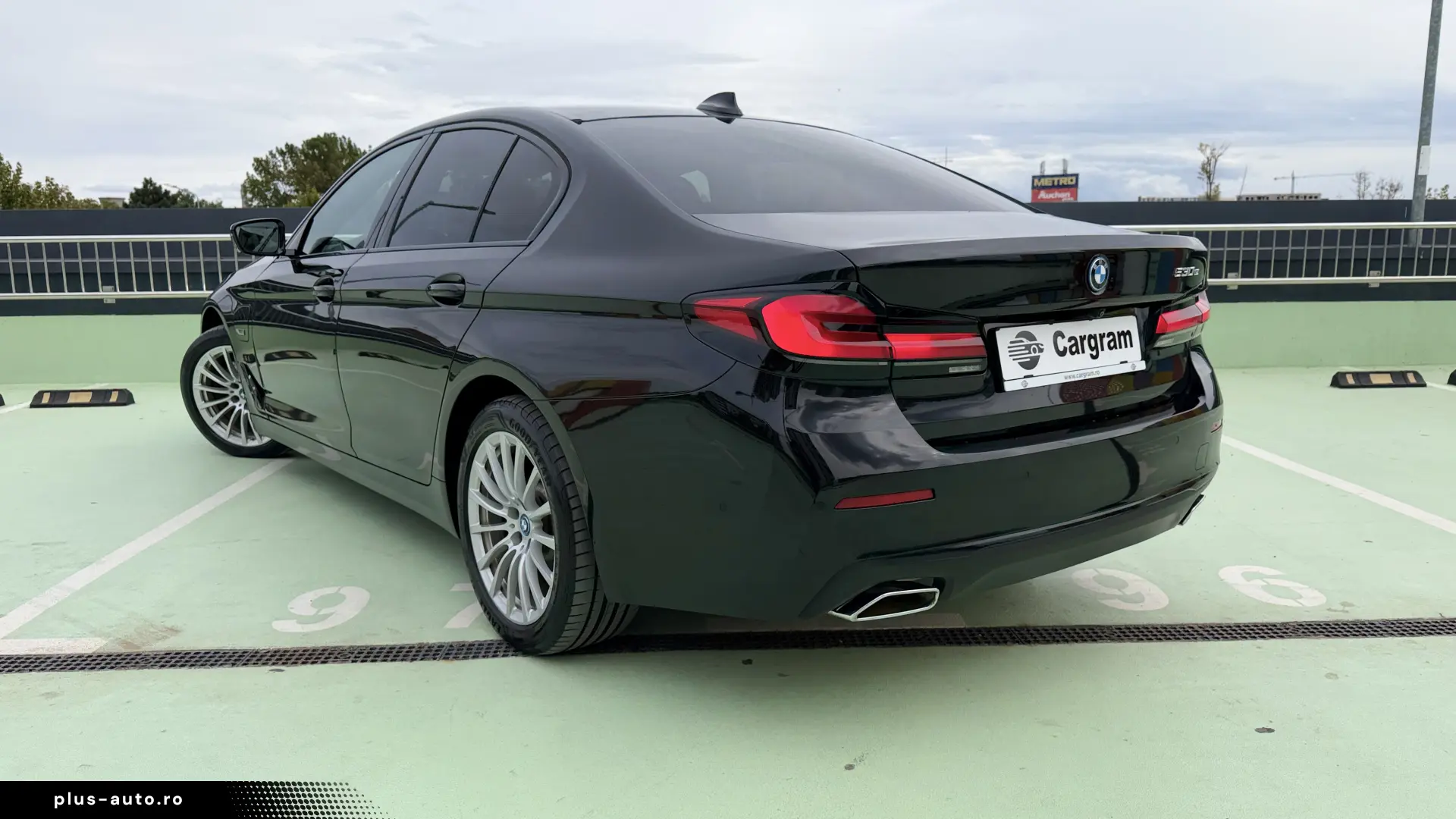 BMW 530e 2022 99.300km   TVA deductibil   Istoric verificat