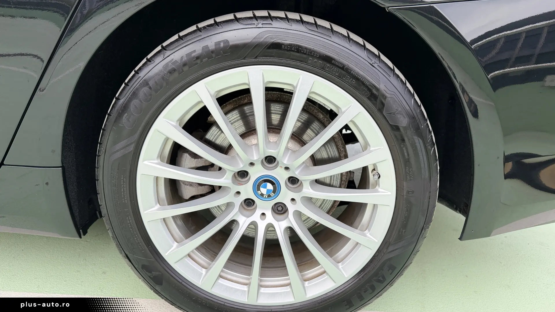 BMW 530e 2022 99.300km   TVA deductibil   Istoric verificat