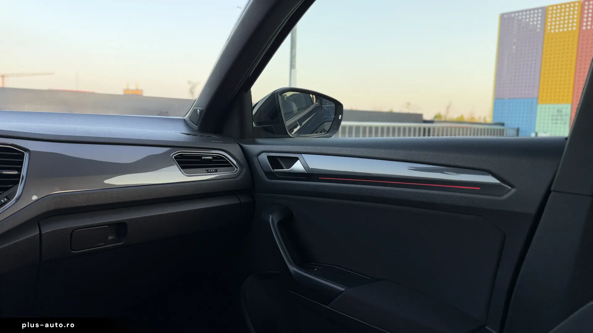 Volkswagen T-Roc 1.5 TSI 150CP DSG   TVA deductibil