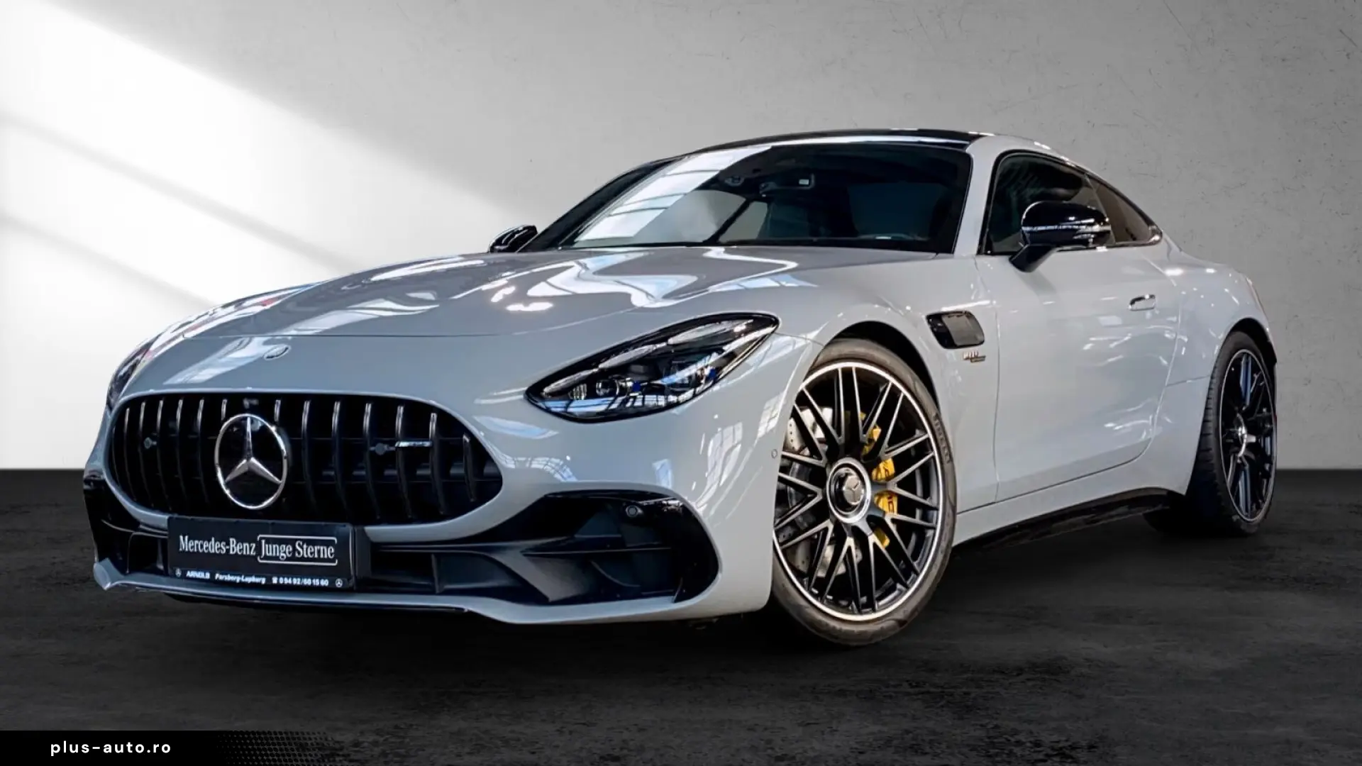 Mercedes-Benz AMG GT 43 4M AMG Performance Seat.