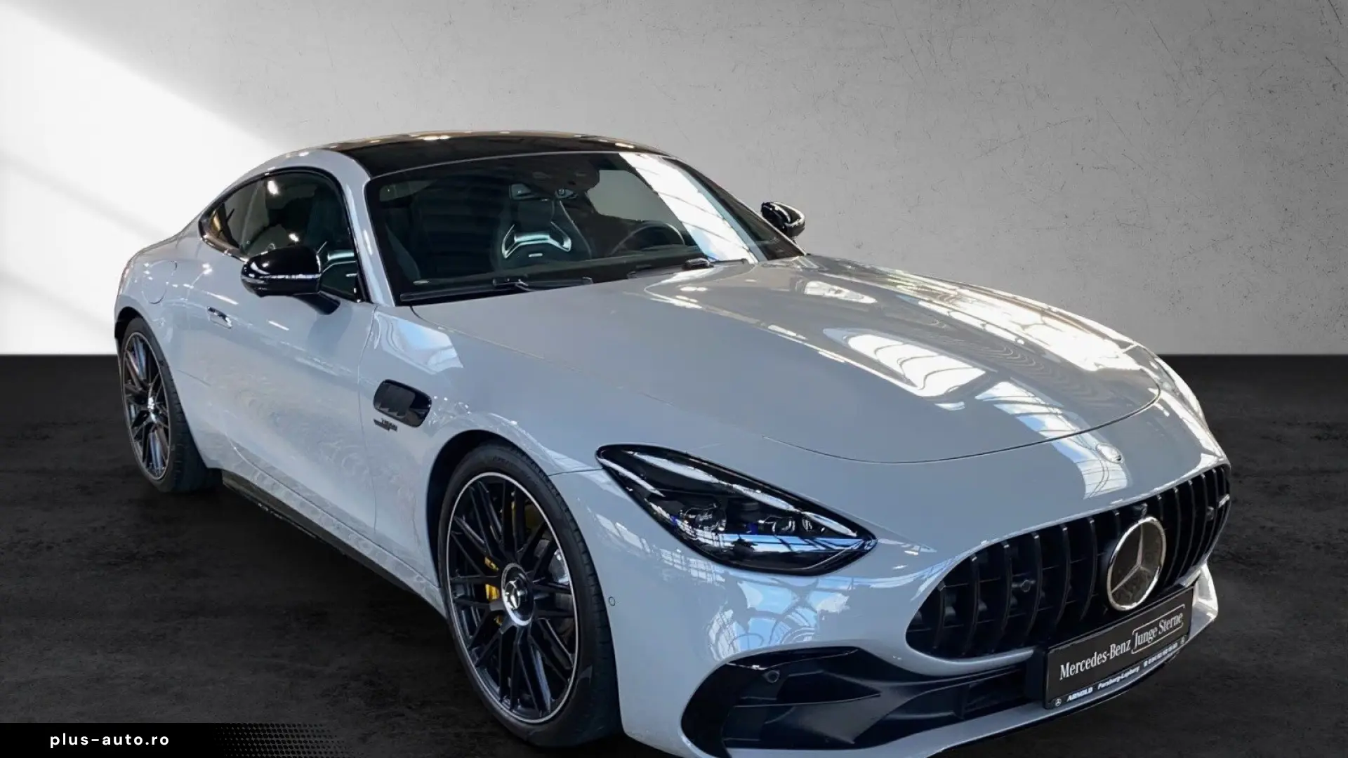 Mercedes-Benz AMG GT 43 4M AMG Performance Seat.