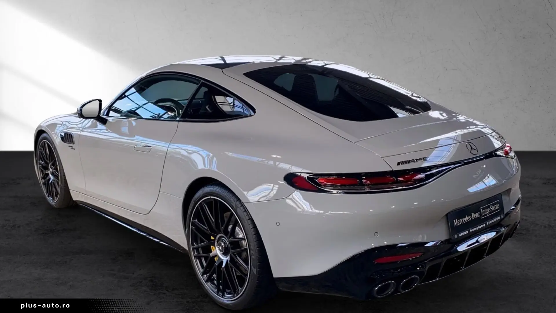 Mercedes-Benz AMG GT 43 4M AMG Performance Seat.