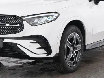 MERCEDES-BENZ GLC 300 de 4M Coupé AMG-Sport Pano AHK…