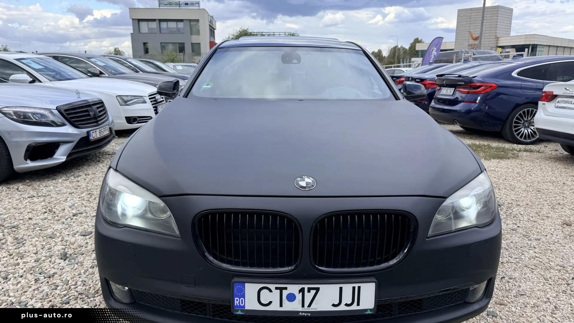6000e avans si 5000e in rate direct la parc