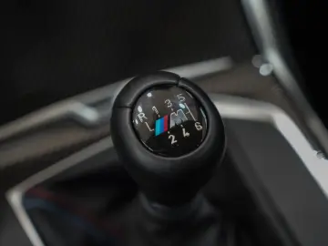 BMW M2 Coupe M-PERFORMANCE VOLL-CARBON SCHALENSITZE