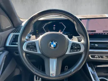 BMW X7 40 d xD M Sport PanoSky LED ACC 360  HUD StHz