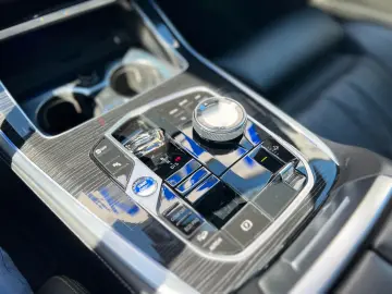 BMW X7 40 d xD M Sport PanoSky LED ACC 360  HUD StHz