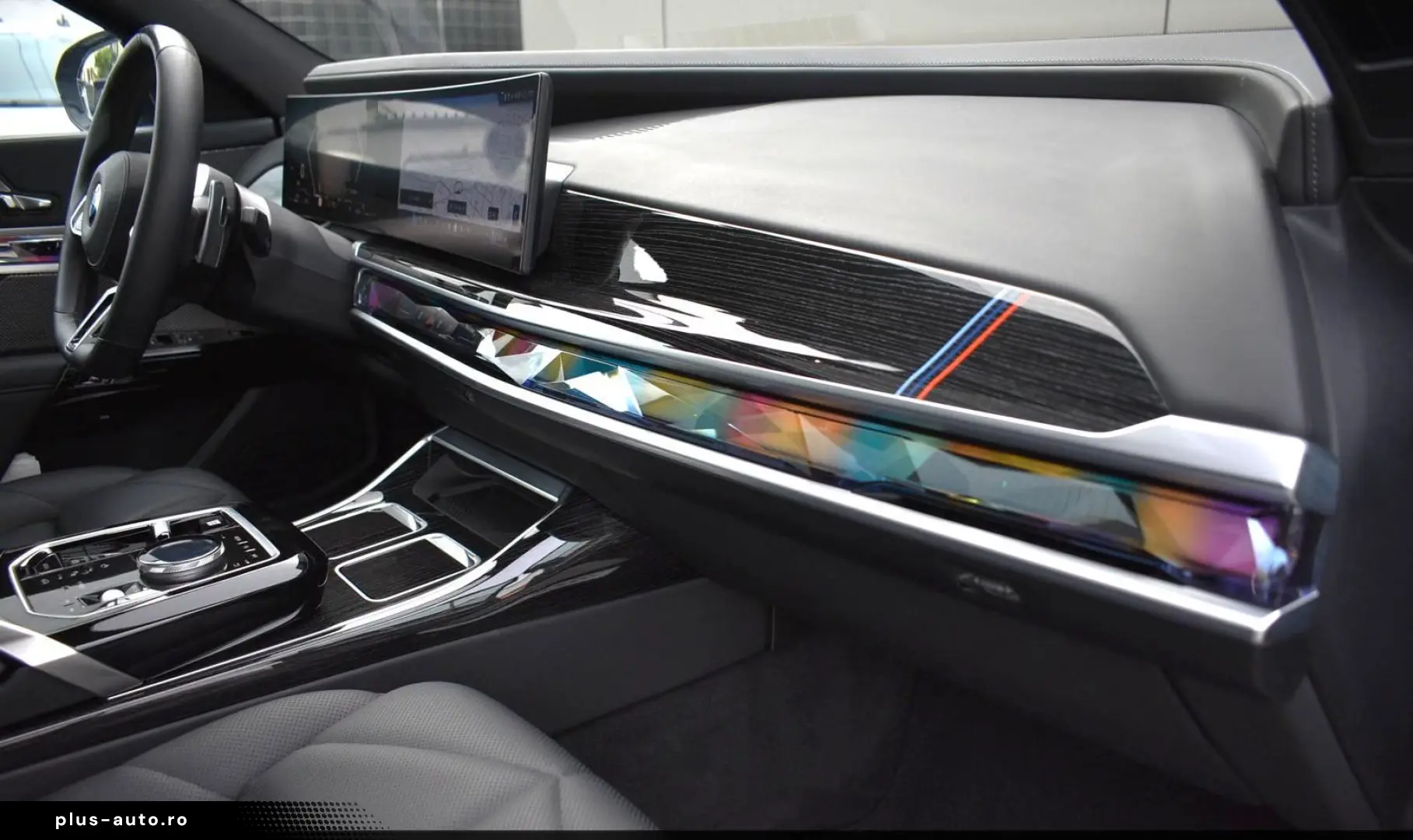 BMW 740 XD M SPORT SHADOW  LCI LUFT. STHZ B&W PANO A