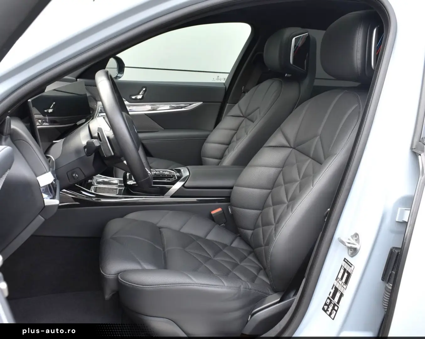 BMW 740 XD M SPORT SHADOW  LCI LUFT. STHZ B&W PANO A