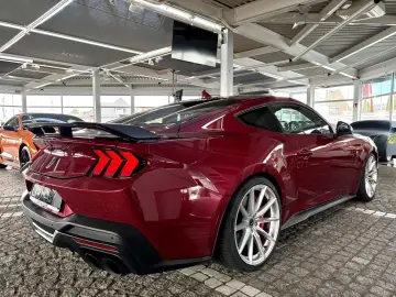 FORD Mustang 5.0 V8 DARK HORSE  20 Zoll   RECARO