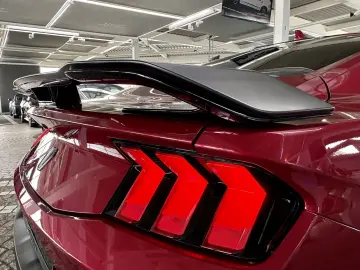 FORD Mustang 5.0 V8 DARK HORSE  20 Zoll   RECARO