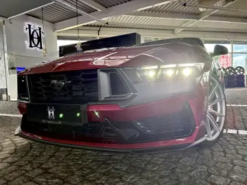 FORD Mustang 5.0 V8 DARK HORSE  20 Zoll   RECARO
