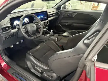 FORD Mustang 5.0 V8 DARK HORSE  20 Zoll   RECARO