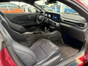 FORD Mustang 5.0 V8 DARK HORSE  20 Zoll   RECARO
