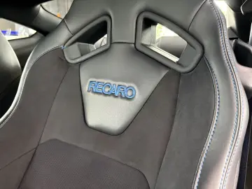 FORD Mustang 5.0 V8 DARK HORSE  20 Zoll   RECARO