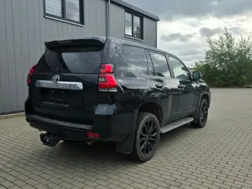 TOYOTA Land Cruiser Executive ACC DAB STANDH LED AHK