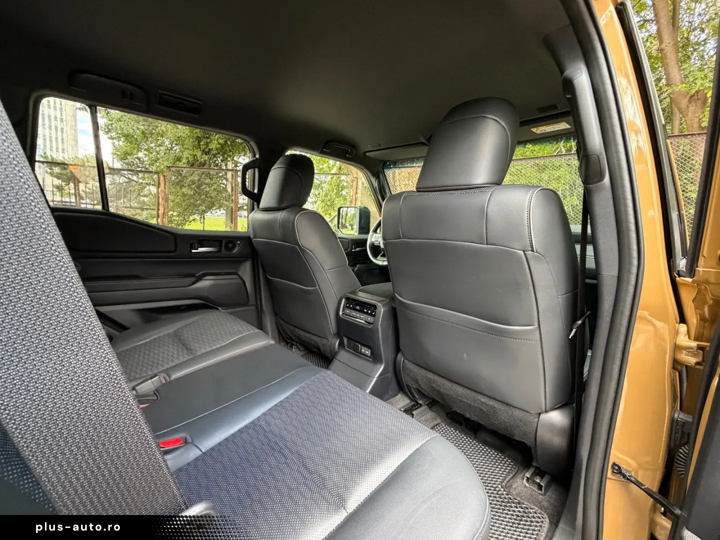 TOYOTA Land Cruiser 2.8 D-4D 4WD First Edition