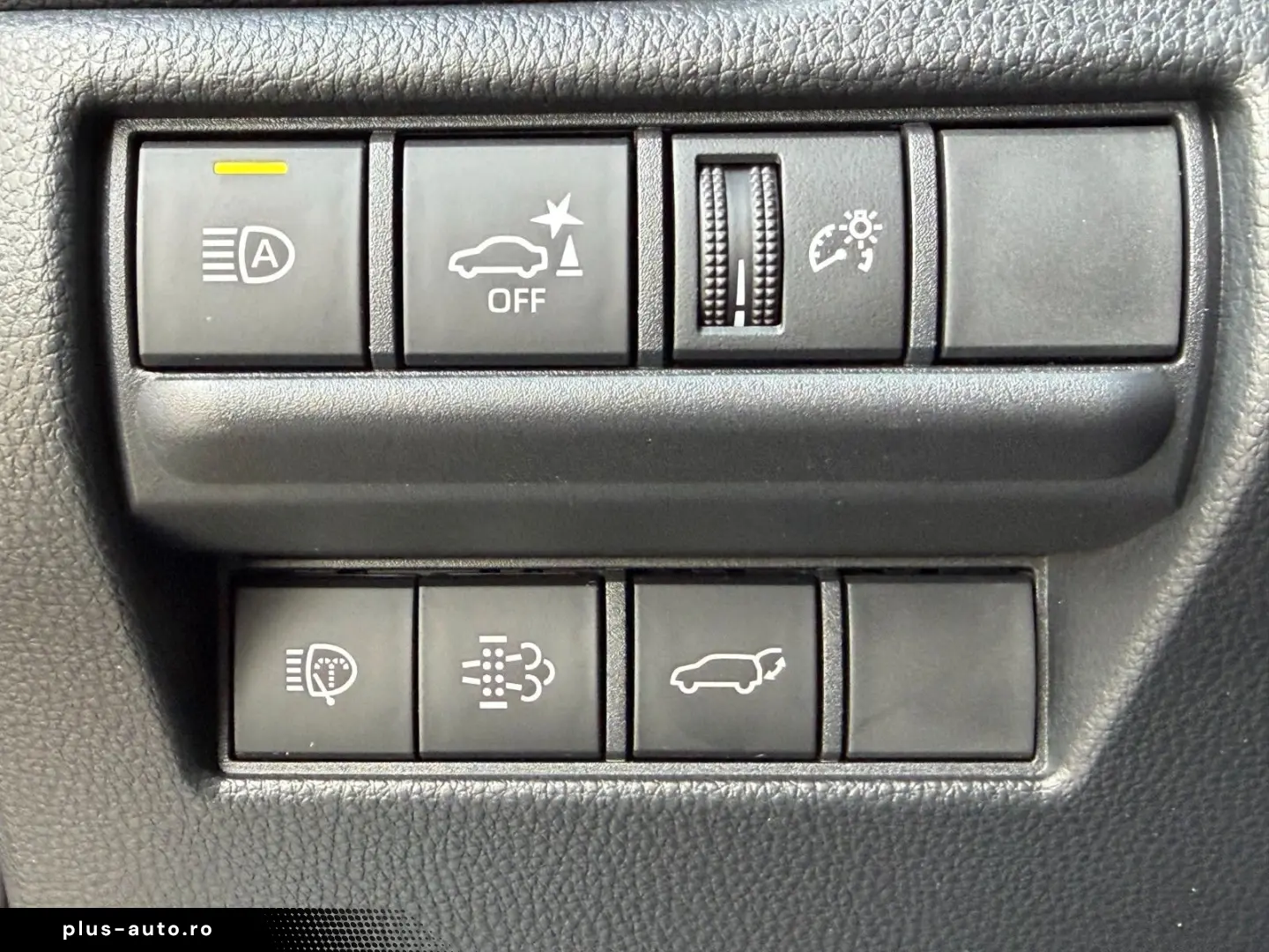 TOYOTA Land Cruiser 2.8 D-4D 4WD First Edition