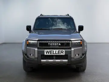 TOYOTA Land Cruiser 2.8 D-4D Executive  LED 360  AHK AC