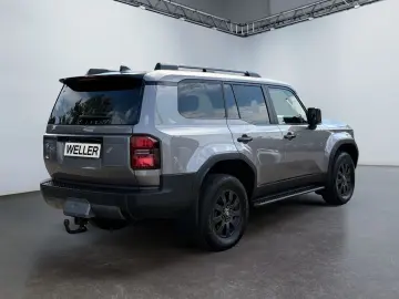 TOYOTA Land Cruiser 2.8 D-4D Executive  LED 360  AHK AC