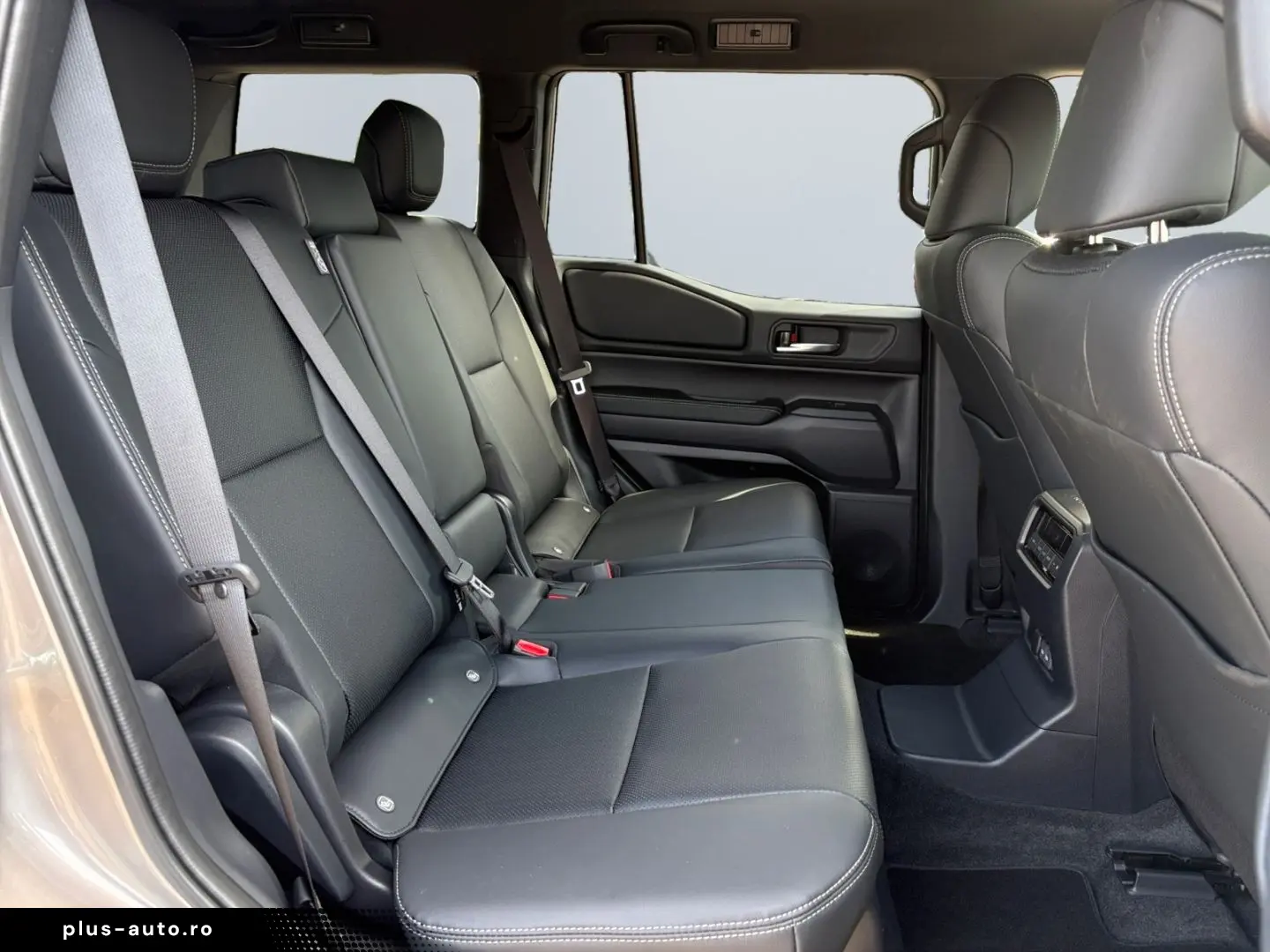 TOYOTA Land Cruiser 2.8 D-4D Executive  LED 360  AHK AC