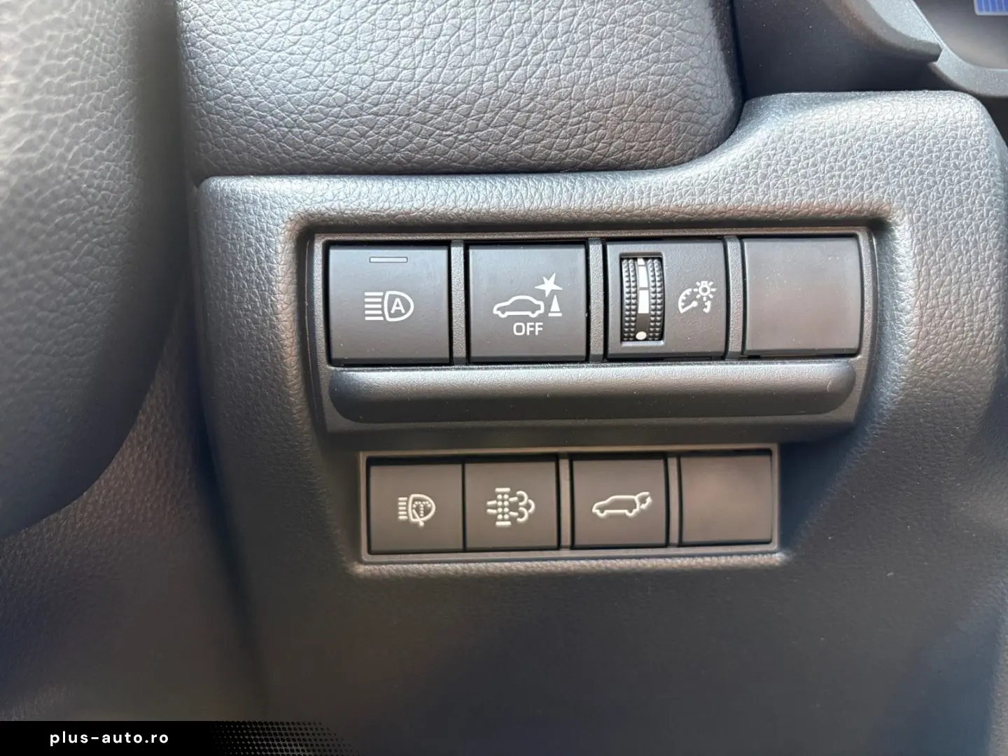 TOYOTA Land Cruiser 2.8 D-4D Executive  LED 360  AHK AC