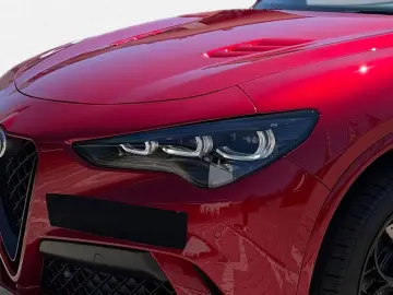 ALFA ROMEO Stelvio Quadrifoglio Q4   ROSSO ETNA   Harmann