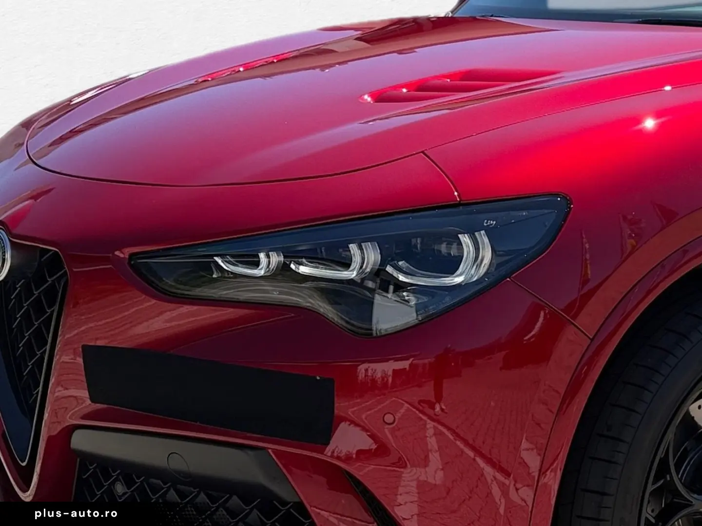 ALFA ROMEO Stelvio Quadrifoglio Q4   ROSSO ETNA   Harmann