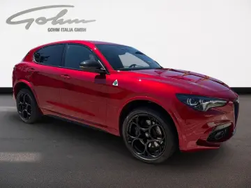 ALFA ROMEO Stelvio Quadrifoglio Q4   ROSSO ETNA   Harmann