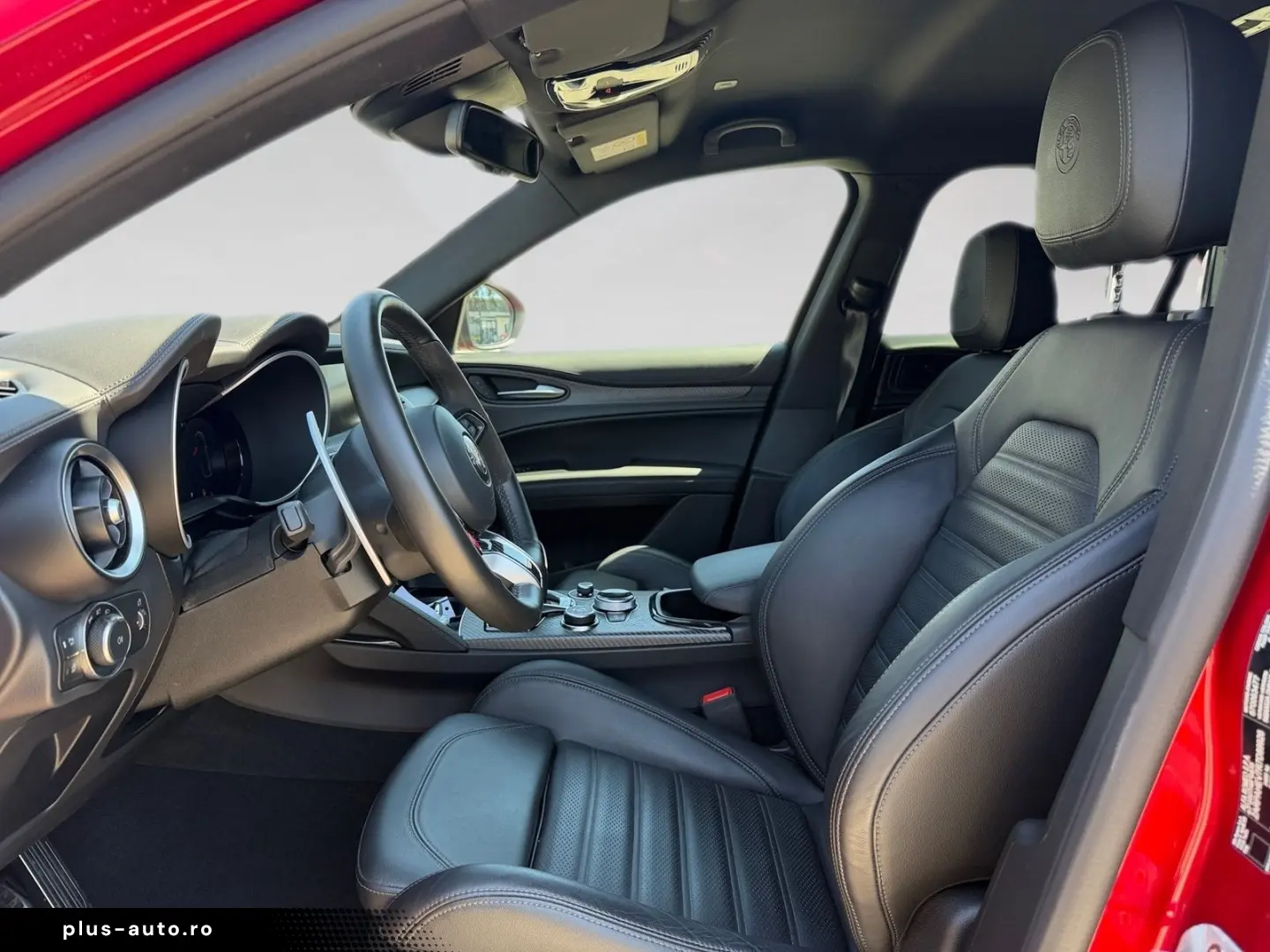 ALFA ROMEO Stelvio Quadrifoglio Q4   ROSSO ETNA   Harmann