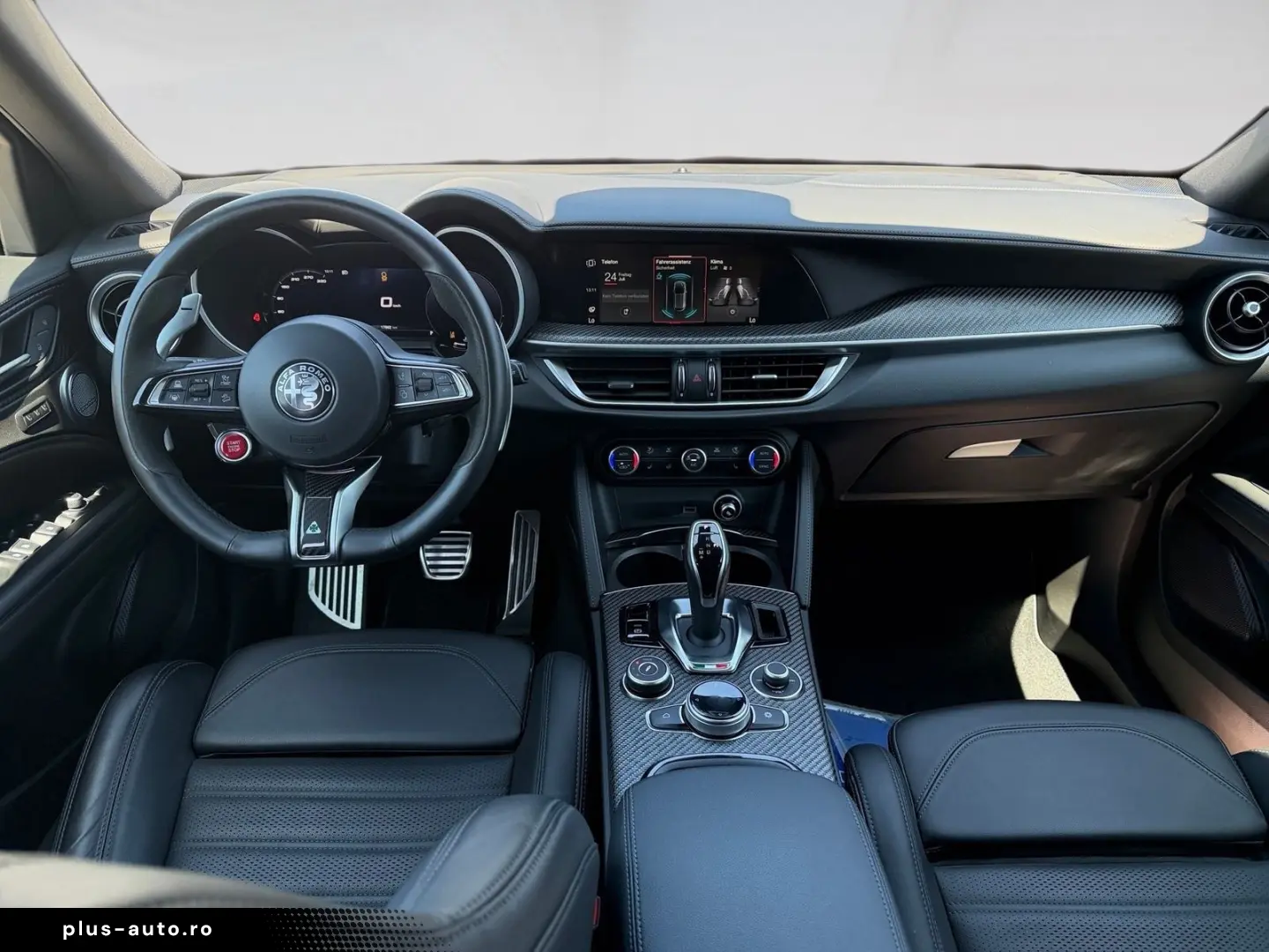 ALFA ROMEO Stelvio Quadrifoglio Q4   ROSSO ETNA   Harmann