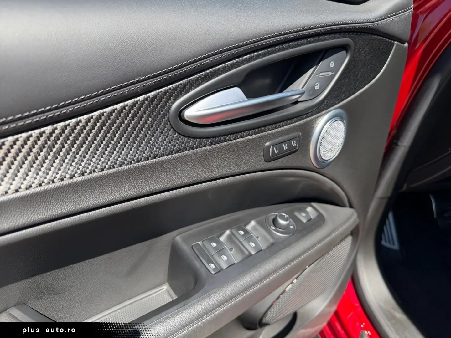 ALFA ROMEO Stelvio Quadrifoglio Q4   ROSSO ETNA   Harmann