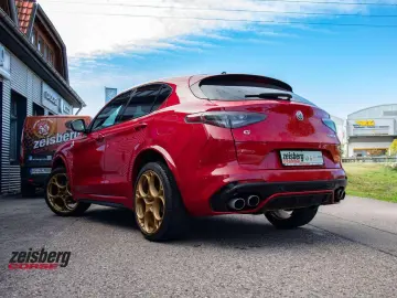 ALFA ROMEO Stelvio QV 2.9l Q4-AT8 vom AR Vertragshändler