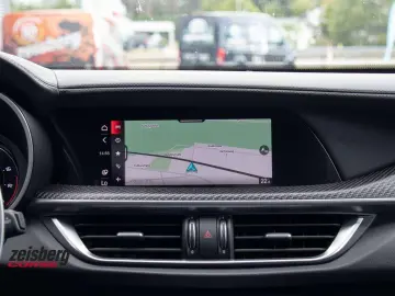 ALFA ROMEO Stelvio QV 2.9l Q4-AT8 vom AR Vertragshändler
