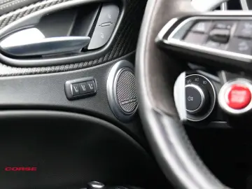 ALFA ROMEO Stelvio QV 2.9l Q4-AT8 vom AR Vertragshändler
