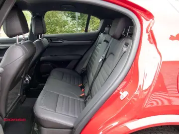 ALFA ROMEO Stelvio QV 2.9l Q4-AT8 vom AR Vertragshändler