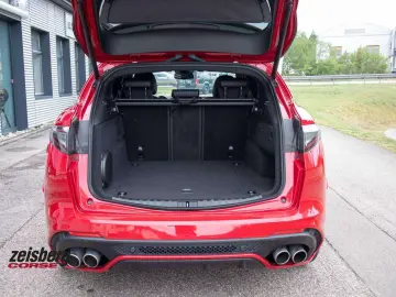 ALFA ROMEO Stelvio QV 2.9l Q4-AT8 vom AR Vertragshändler