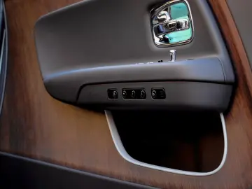ROLLS ROYCE Spectre