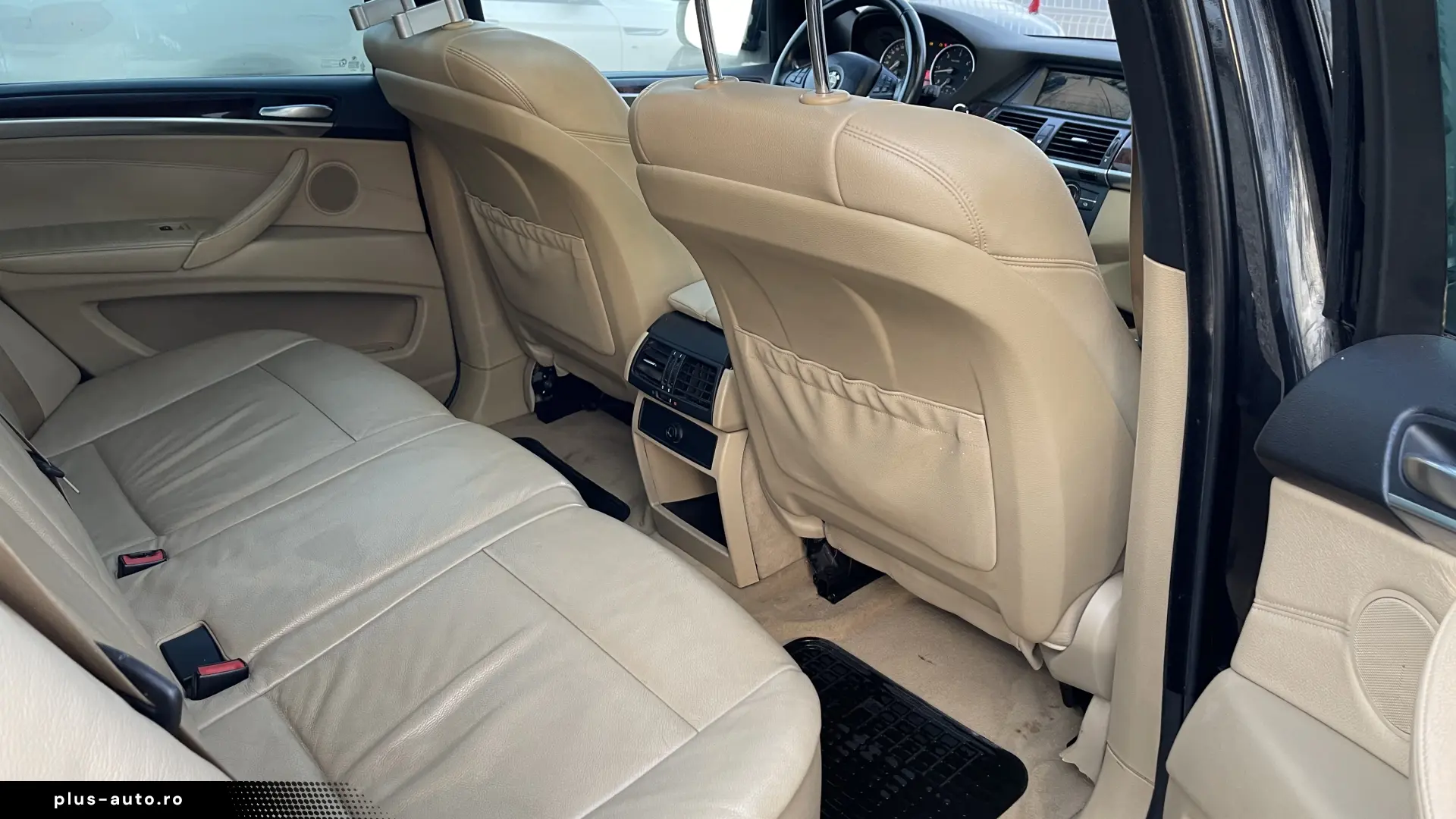 4000e avans si 3500e in rate direct din parc  fara credit