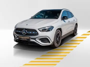 MERCEDES-BENZ GLA 200 d AMG KAM PANO TEMPO KEYLESS SHZ AHK