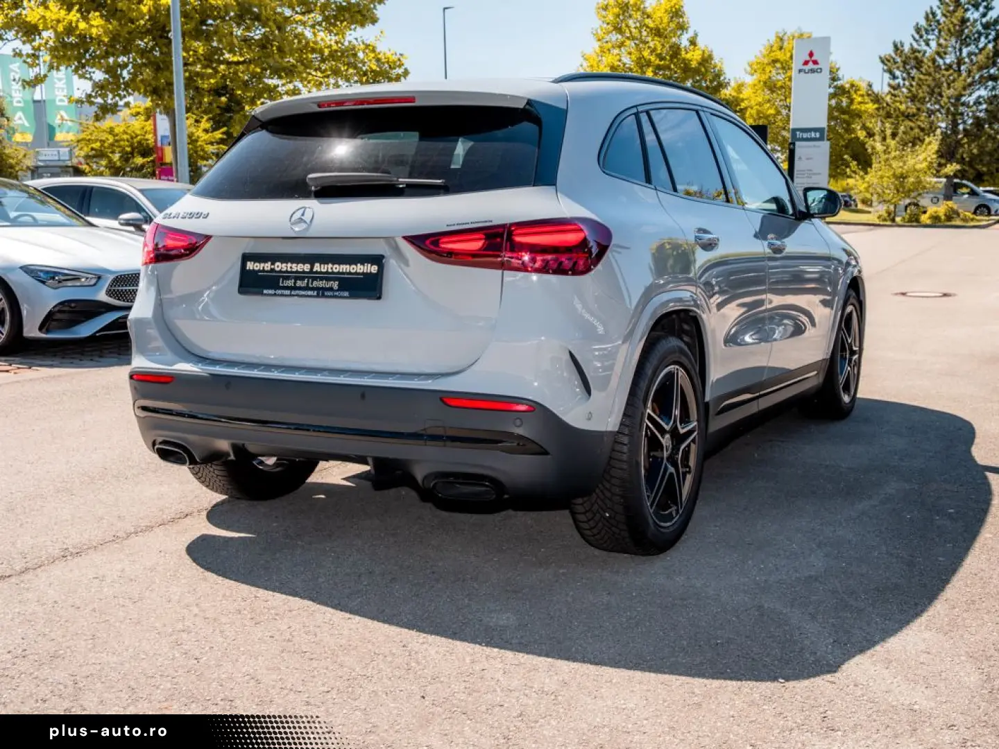 MERCEDES-BENZ GLA 200 d AMG KAM PANO TEMPO KEYLESS SHZ AHK