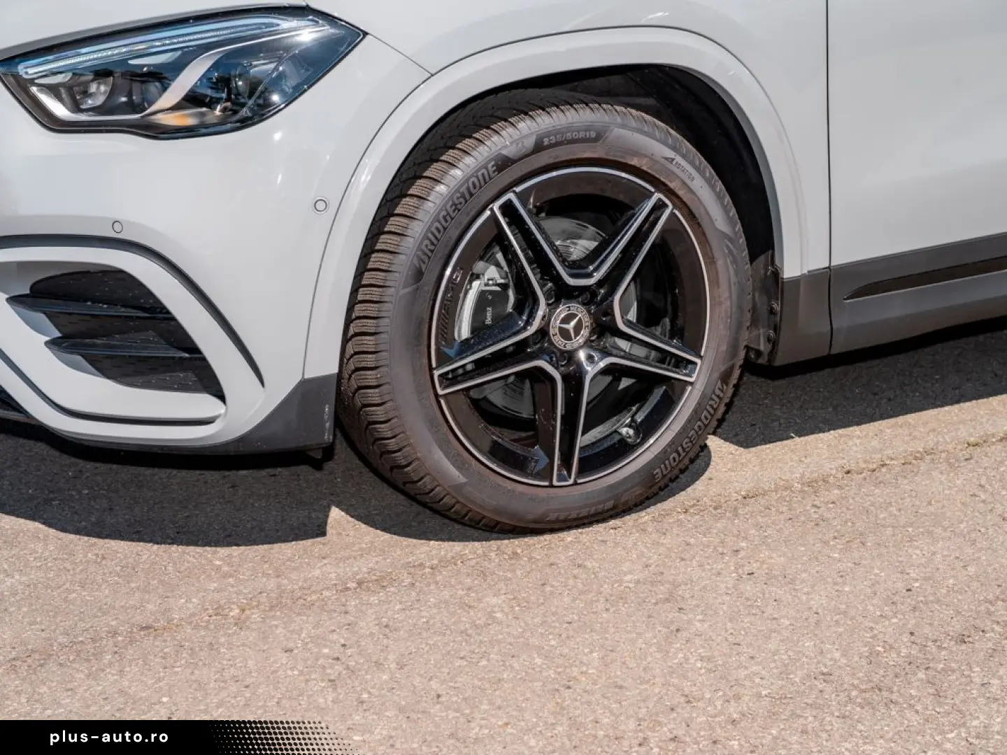 MERCEDES-BENZ GLA 200 d AMG KAM PANO TEMPO KEYLESS SHZ AHK