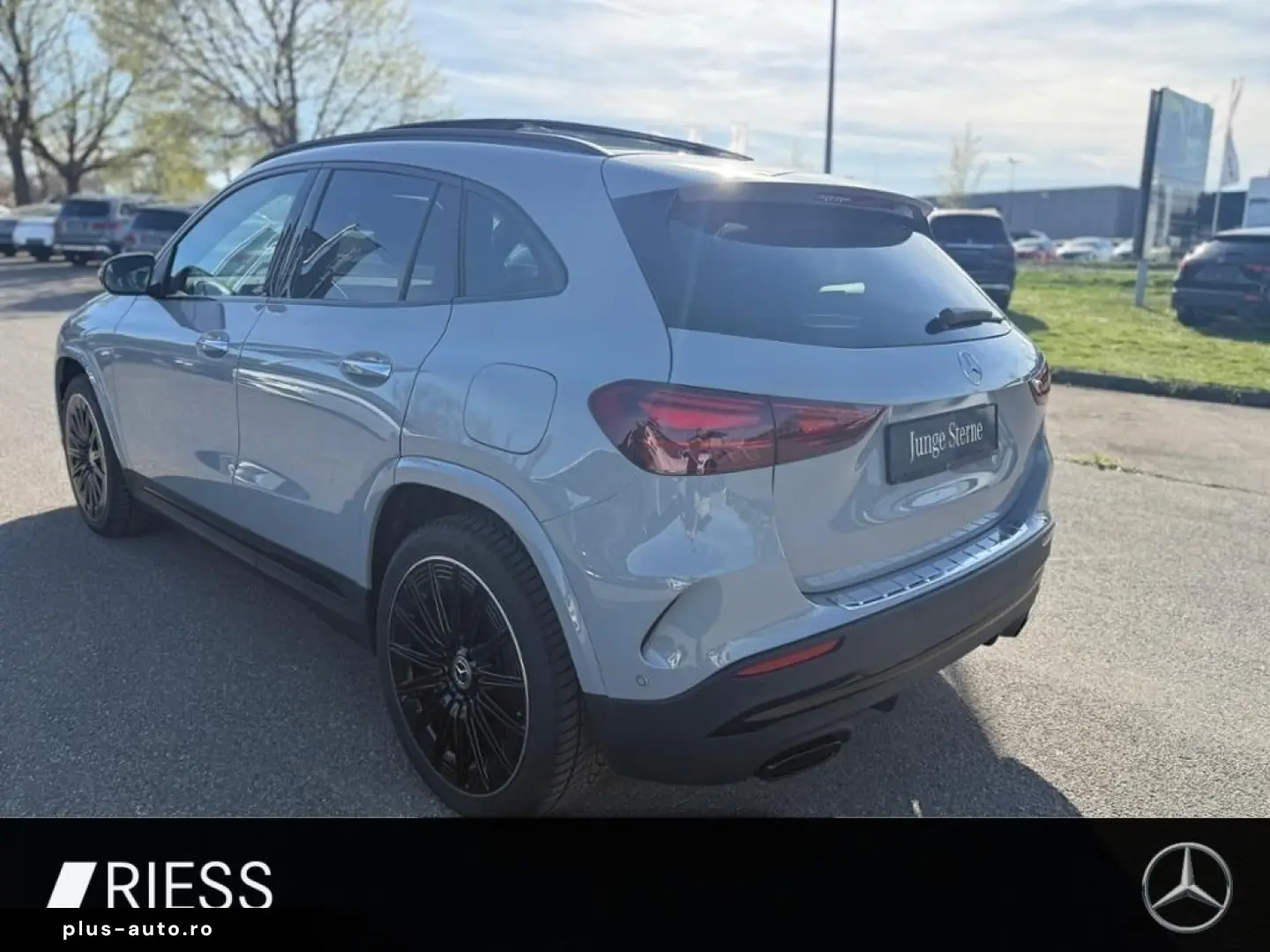 MERCEDES-BENZ GLA 200 d 4M AMG Sport Night Pano AHK &hellip;