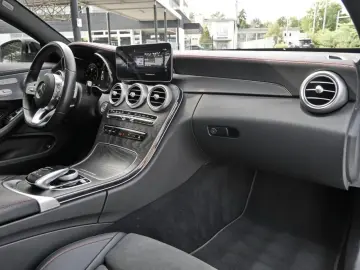 MERCEDES-BENZ C 300 4M Coupé AMG Night Distronic Pan…