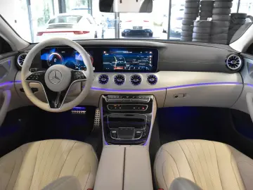 MERCEDES-BENZ CLS 450 4Matic 9G AMG LINE MASSAGE SIT…