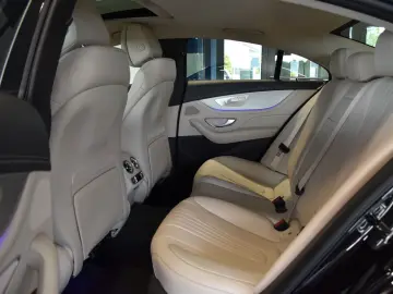 MERCEDES-BENZ CLS 450 4Matic 9G AMG LINE MASSAGE SIT…