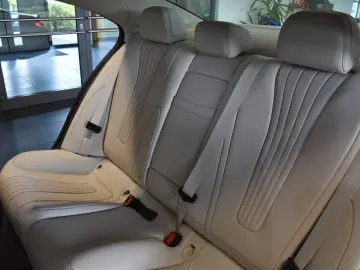 MERCEDES-BENZ CLS 450 4Matic 9G AMG LINE MASSAGE SIT…