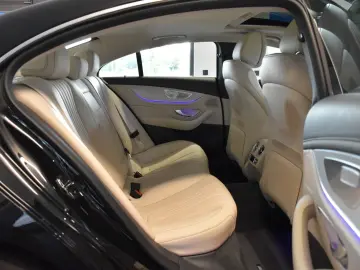 MERCEDES-BENZ CLS 450 4Matic 9G AMG LINE MASSAGE SIT…