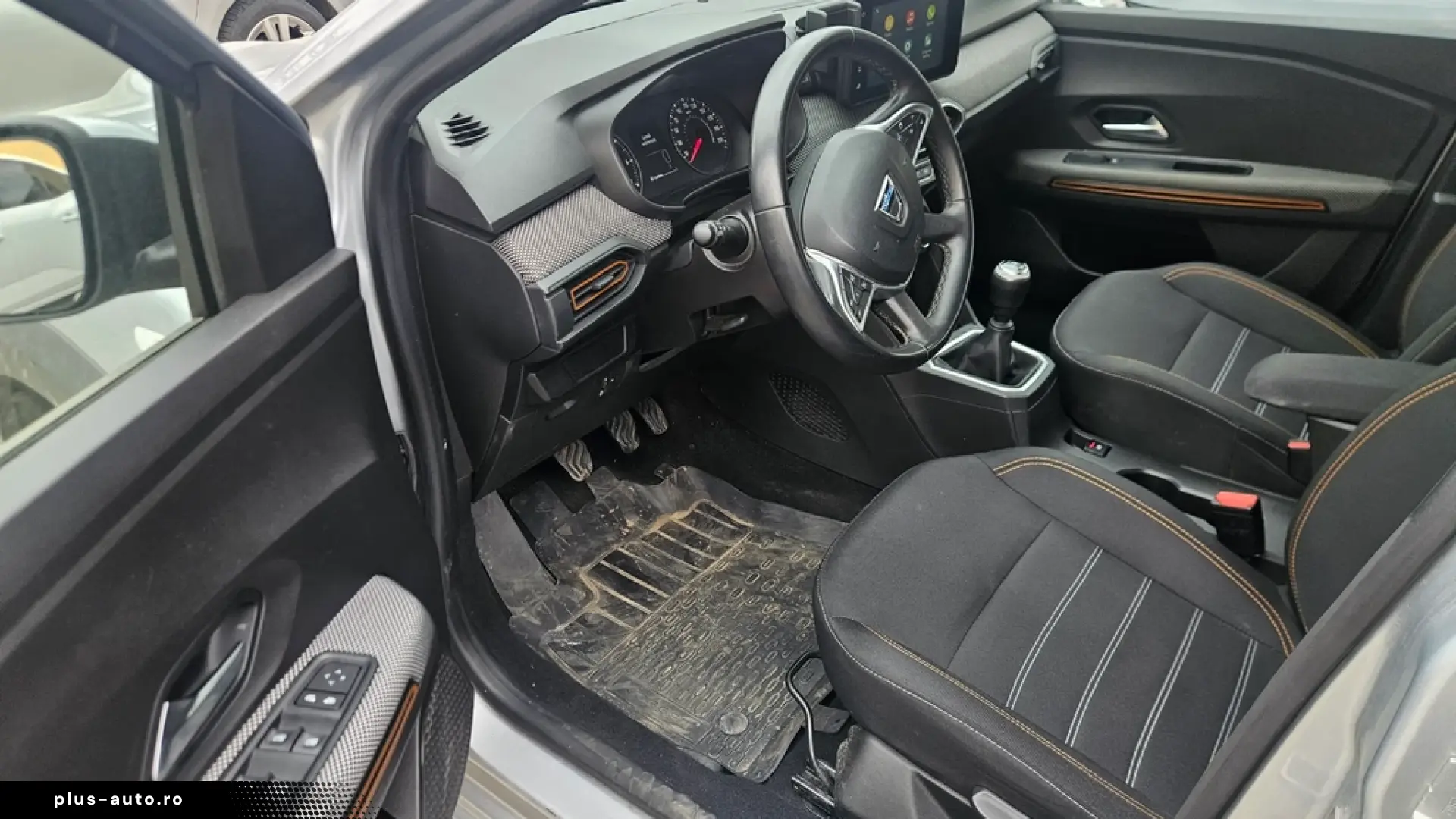Dacia Sandero Stepway TCe 90 MT6 Comfort
