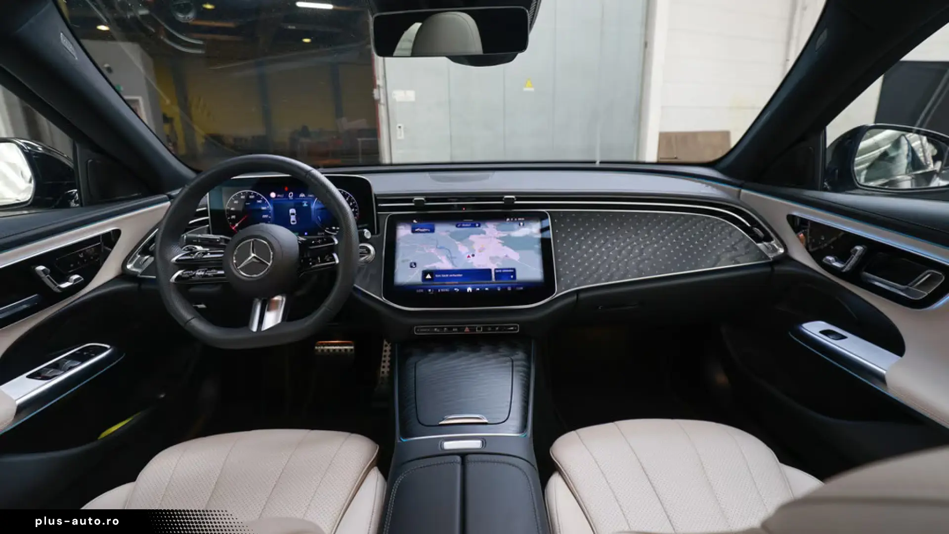 Mercedes-Benz E 300de 4Matic AMG Line - Panoramic